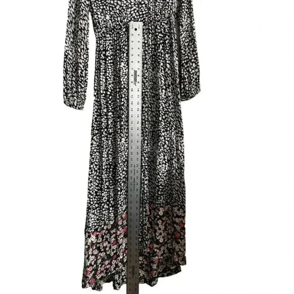 Billabong Womens Maxi Dress Black & White Print Floral Hem Elastic‎ Waist Size M - Picture 7 of 9